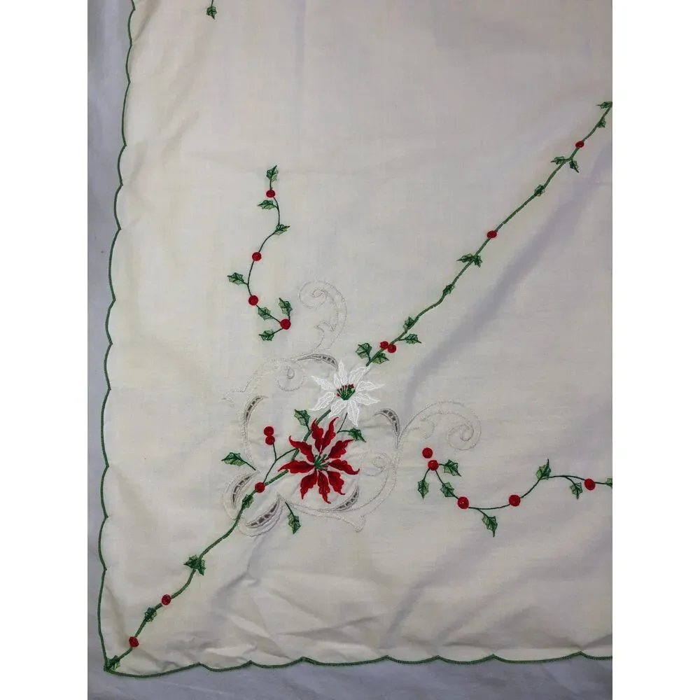Vtg 70s Christmas Poinsettia Cutwork Tablecloth 48
